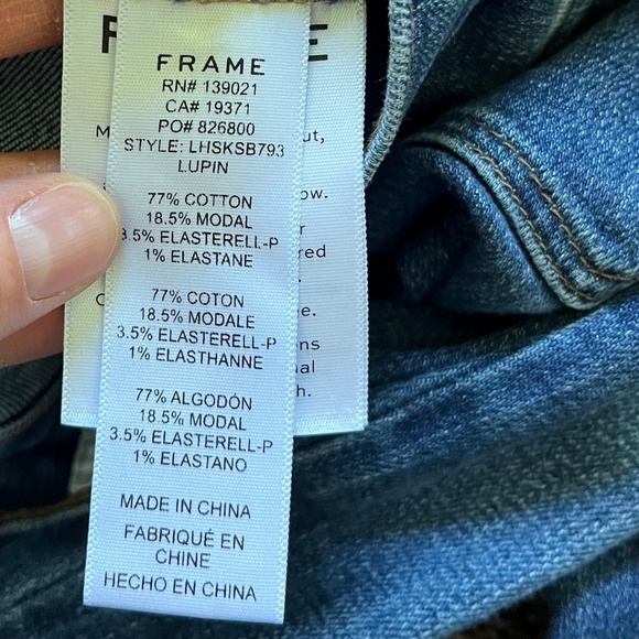 Frame Denim Le High Skinny Button Trim Jeans in Lupin Wash, Size 26 - Picture 7 of 11